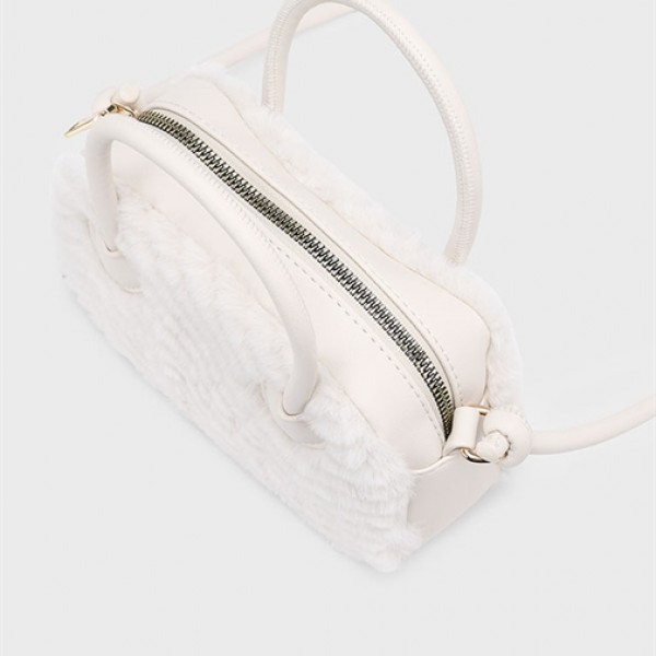 Τσαντα γουνα